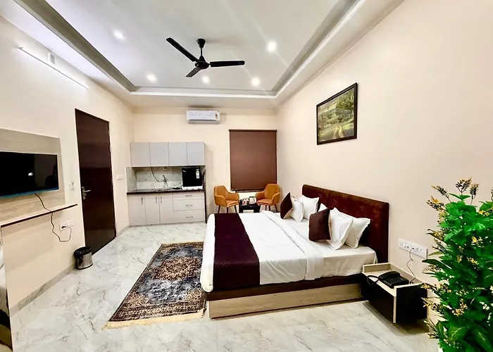 Hotel Prime Palace